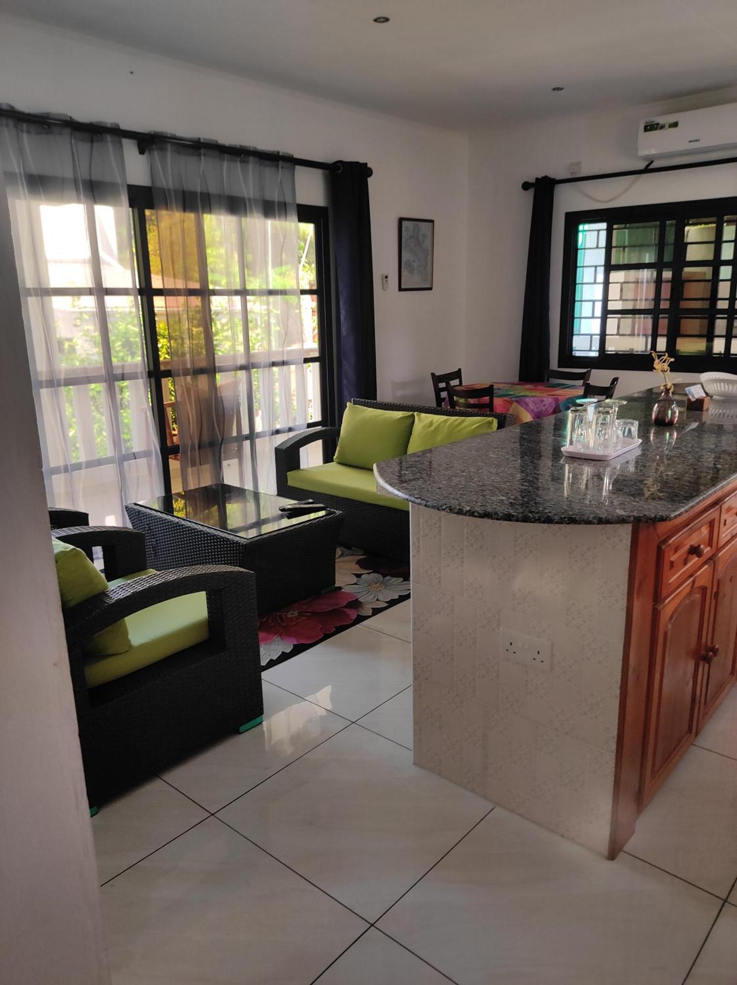 Pointe Au SelSue-Etoile Self Cateringアパートメント 部屋 写真